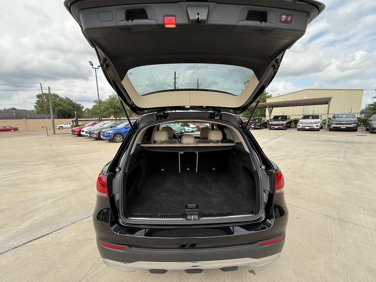 Photo 36 of 2020 Mercedes-Benz Glc-Class Glc300 for sale in Houston, TX