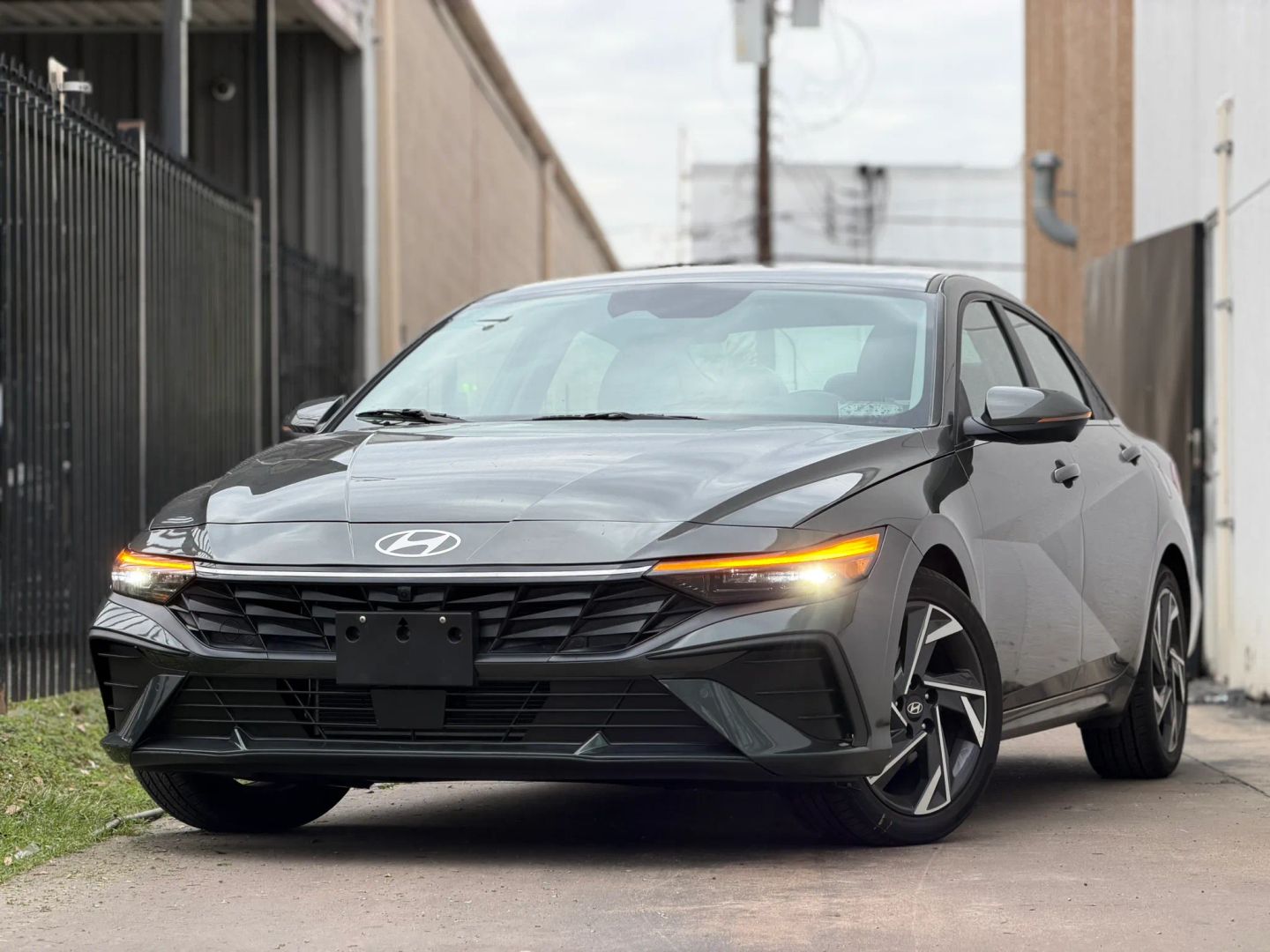 Photo 3 of 2024 Hyundai Elantra Limited for sale in Houston, TX