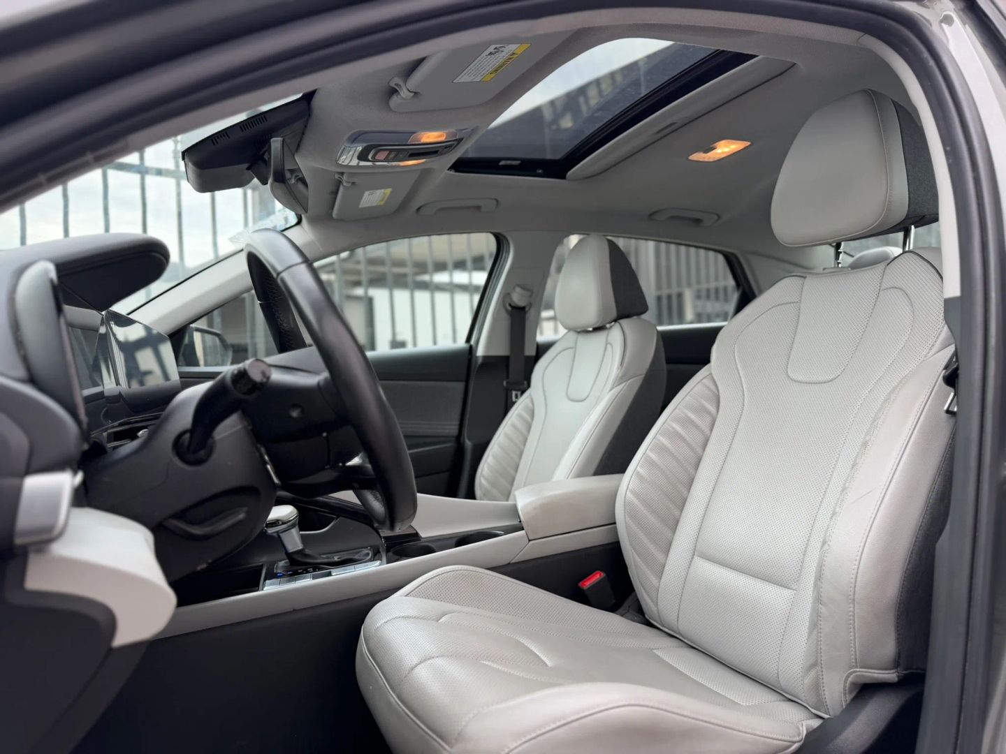 Photo 8 of 2024 Hyundai Elantra Limited for sale in Houston, TX