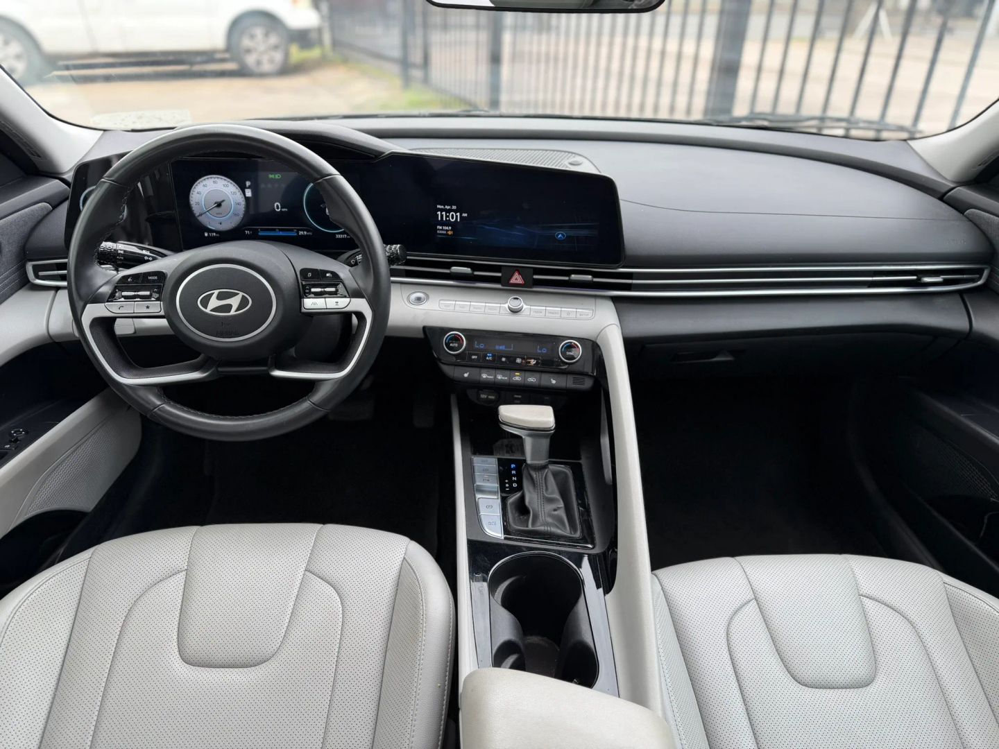 Photo 12 of 2024 Hyundai Elantra Limited for sale in Houston, TX