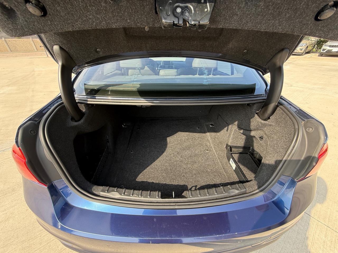 Photo 31 of 2016 BMW 320i 3-series for sale in Houston, TX