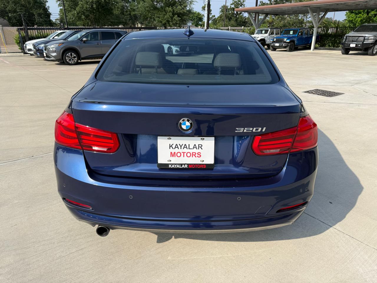 Photo 10 of 2016 BMW 320i 3-series for sale in Houston, TX