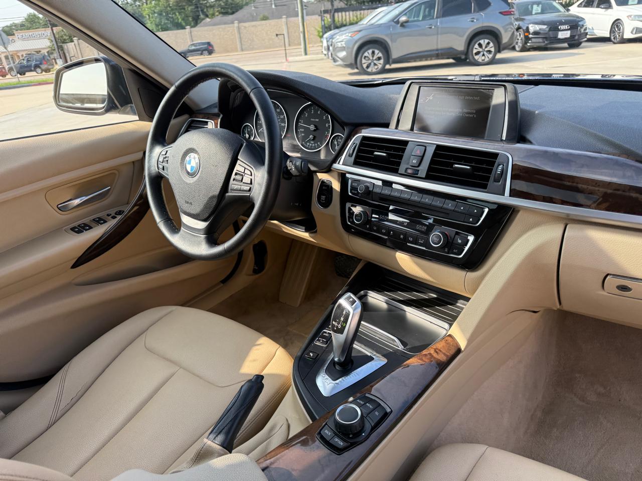 Photo 26 of 2016 BMW 320i 3-series for sale in Houston, TX