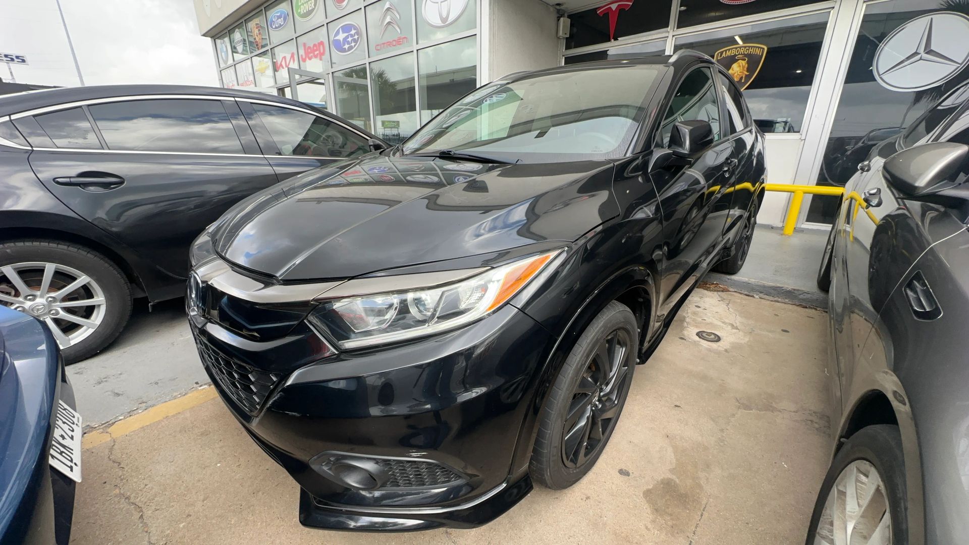 Photo 2 of 2021 Honda Hr-V Sport SUV 4D for sale in Houston, TX