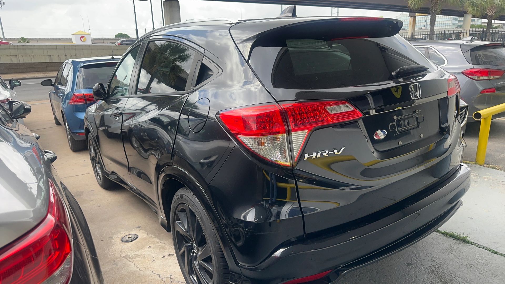 Photo 4 of 2021 Honda Hr-V Sport SUV 4D for sale in Houston, TX