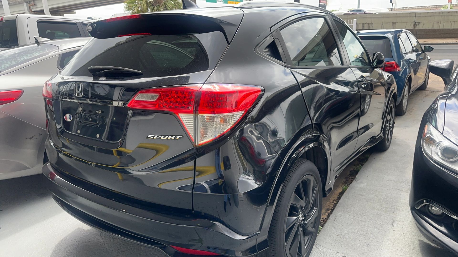 Photo 6 of 2021 Honda Hr-V Sport SUV 4D for sale in Houston, TX