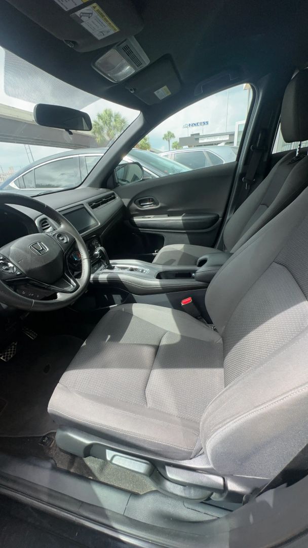 Photo 9 of 2021 Honda Hr-V Sport SUV 4D for sale in Houston, TX