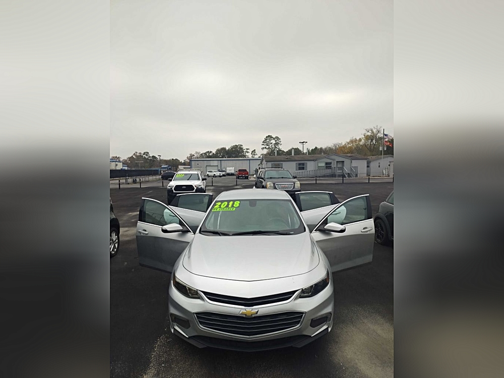 Photo 5 of 2018 Chevrolet Malibu LT for sale in Cypress, TX