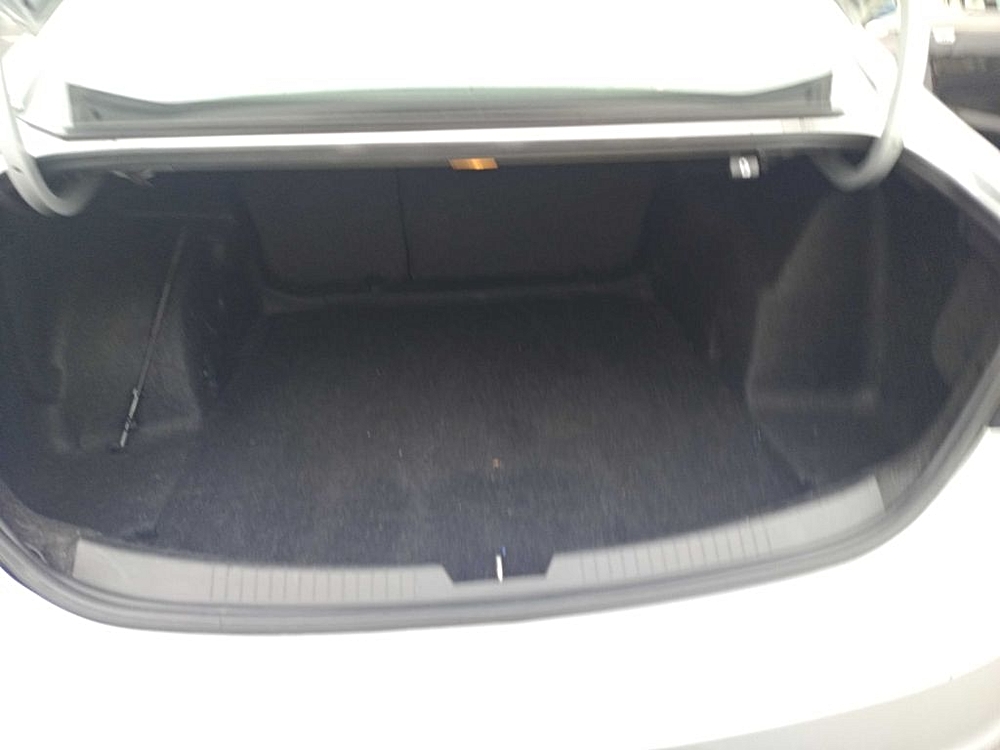 Photo 10 of 2018 Chevrolet Malibu LT for sale in Cypress, TX
