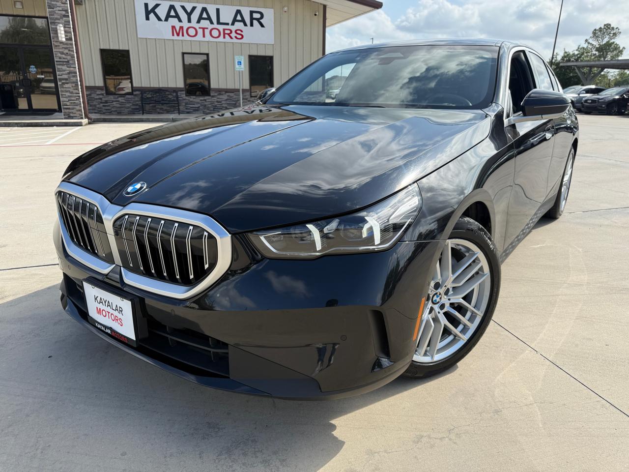 Photo 2 of 2025 BMW 530i 5-series for sale in Houston, TX