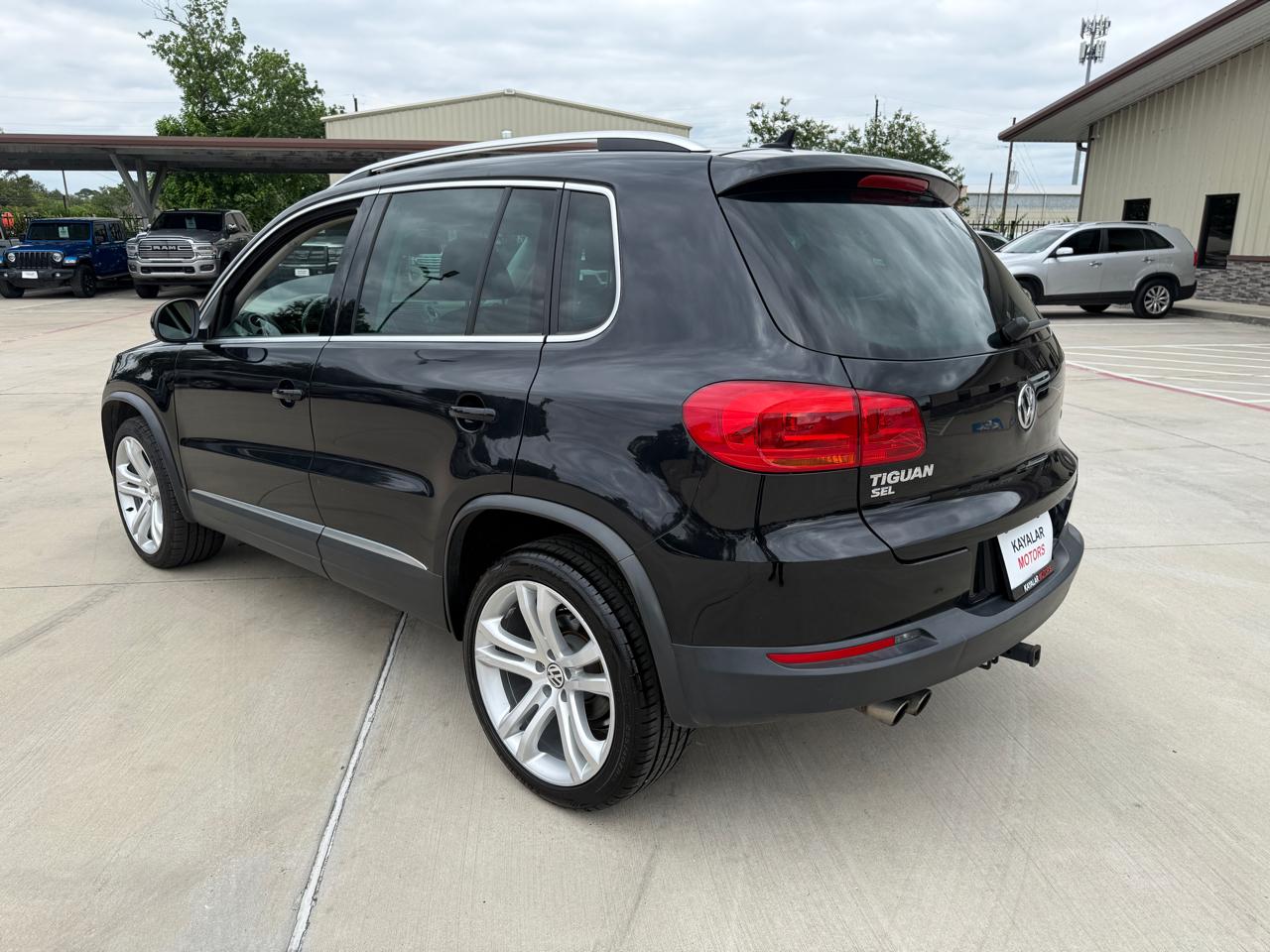 Photo 7 of 2016 Volkswagen Tiguan S, for sale in Houston, TX