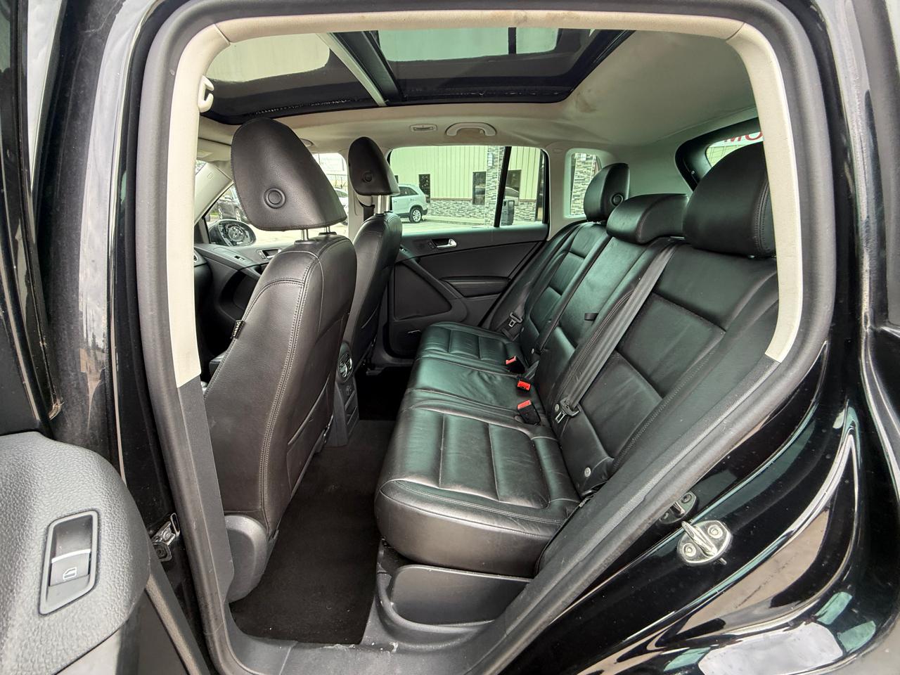 Photo 23 of 2016 Volkswagen Tiguan S, for sale in Houston, TX