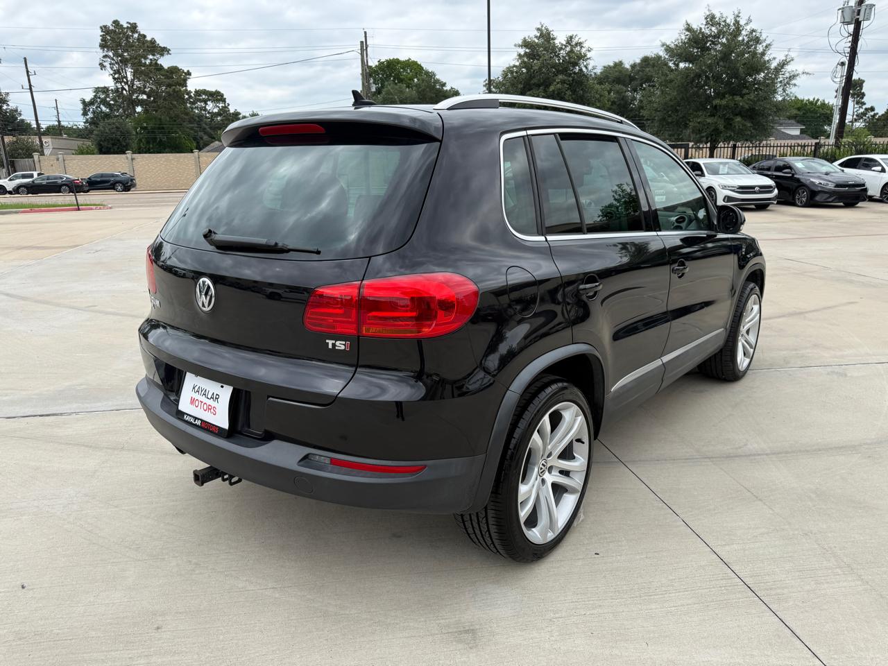 Photo 12 of 2016 Volkswagen Tiguan S, for sale in Houston, TX