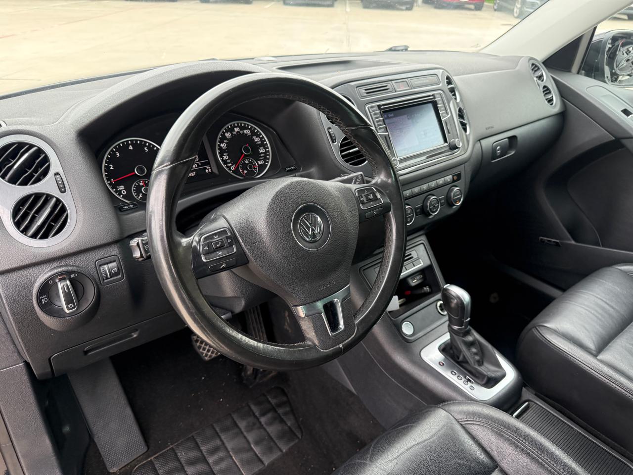 Photo 16 of 2016 Volkswagen Tiguan S, for sale in Houston, TX