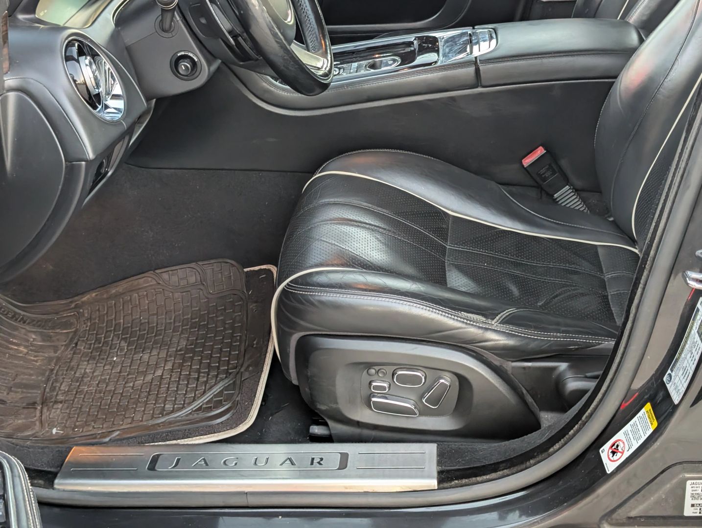 Photo 37 of 2013 Jaguar Xj Xjl for sale in Katy, TX