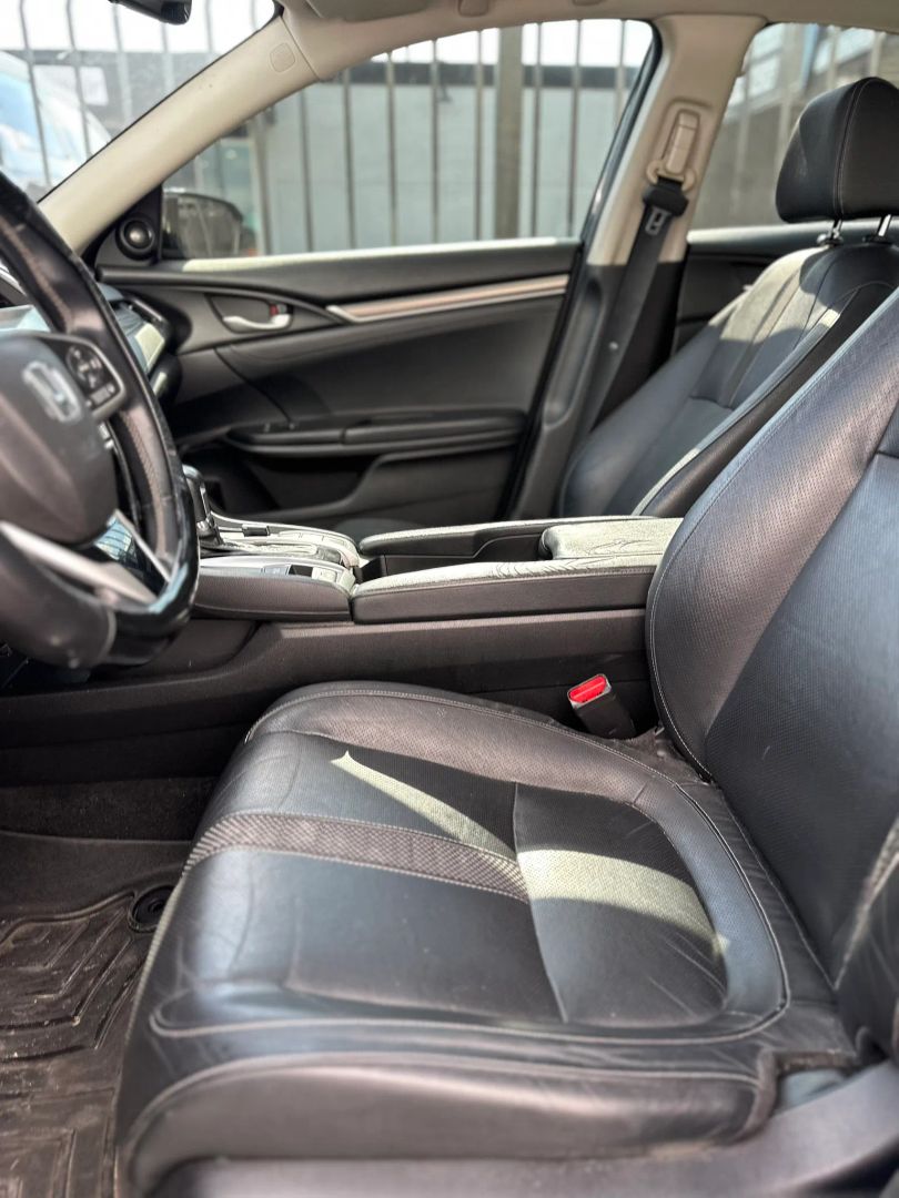 Photo 13 of 2019 Honda Civic Touring Sedan 4D for sale in Houston, TX