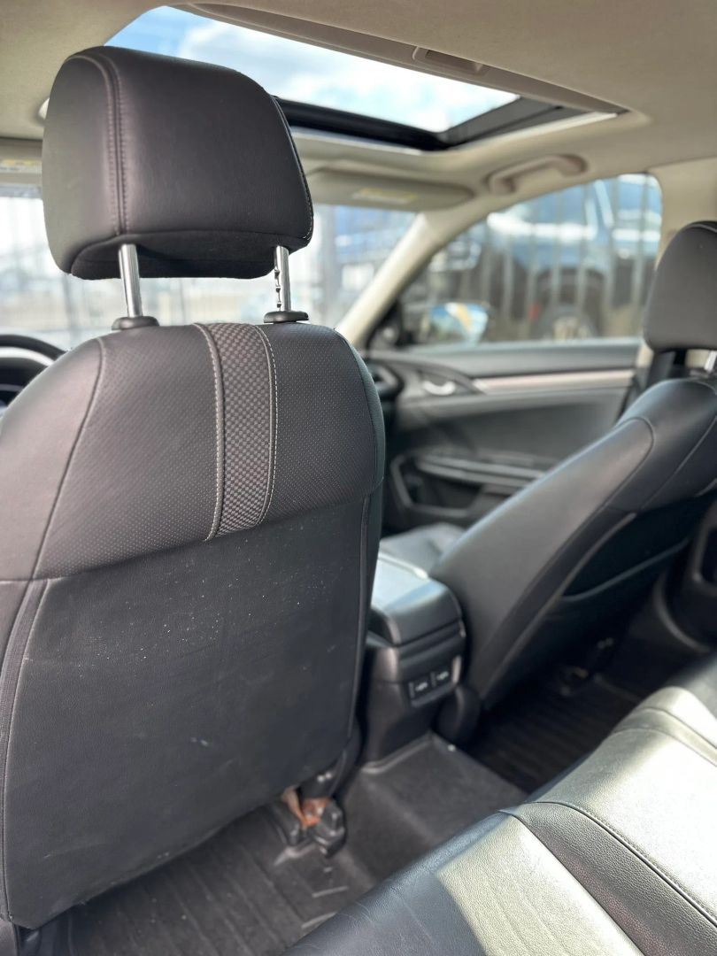 Photo 17 of 2019 Honda Civic Touring Sedan 4D for sale in Houston, TX