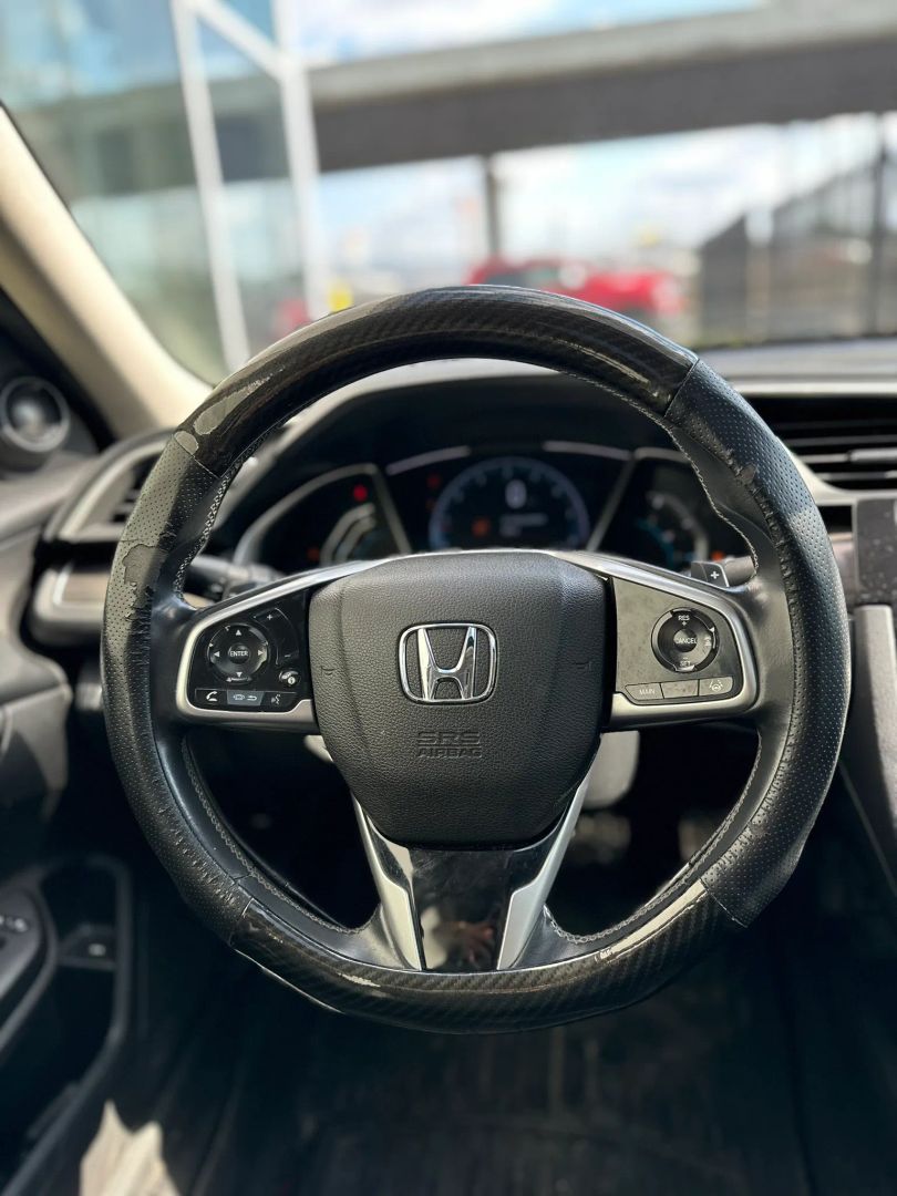 Photo 27 of 2019 Honda Civic Touring Sedan 4D for sale in Houston, TX