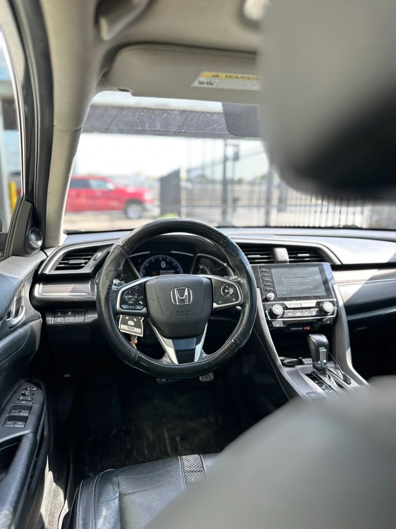Photo 26 of 2019 Honda Civic Touring Sedan 4D for sale in Houston, TX