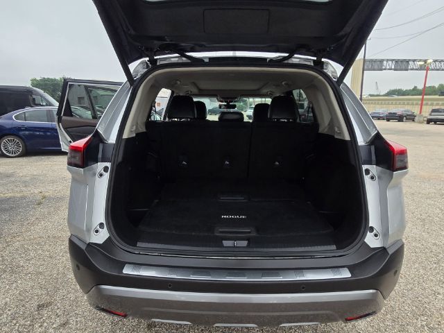 Photo 9 of 2022 Nissan Rogue SL for sale in Houston, TX