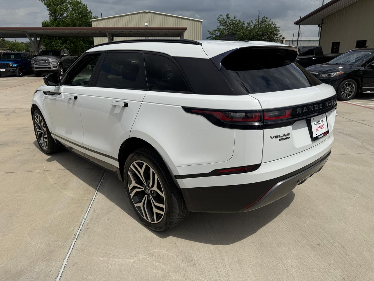Photo 7 of 2019 Land Rover Range Rover Velar R-dynamic for sale in Houston, TX