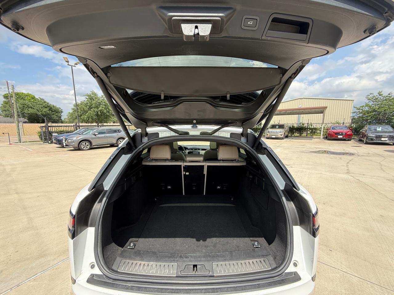 Photo 33 of 2019 Land Rover Range Rover Velar R-dynamic for sale in Houston, TX