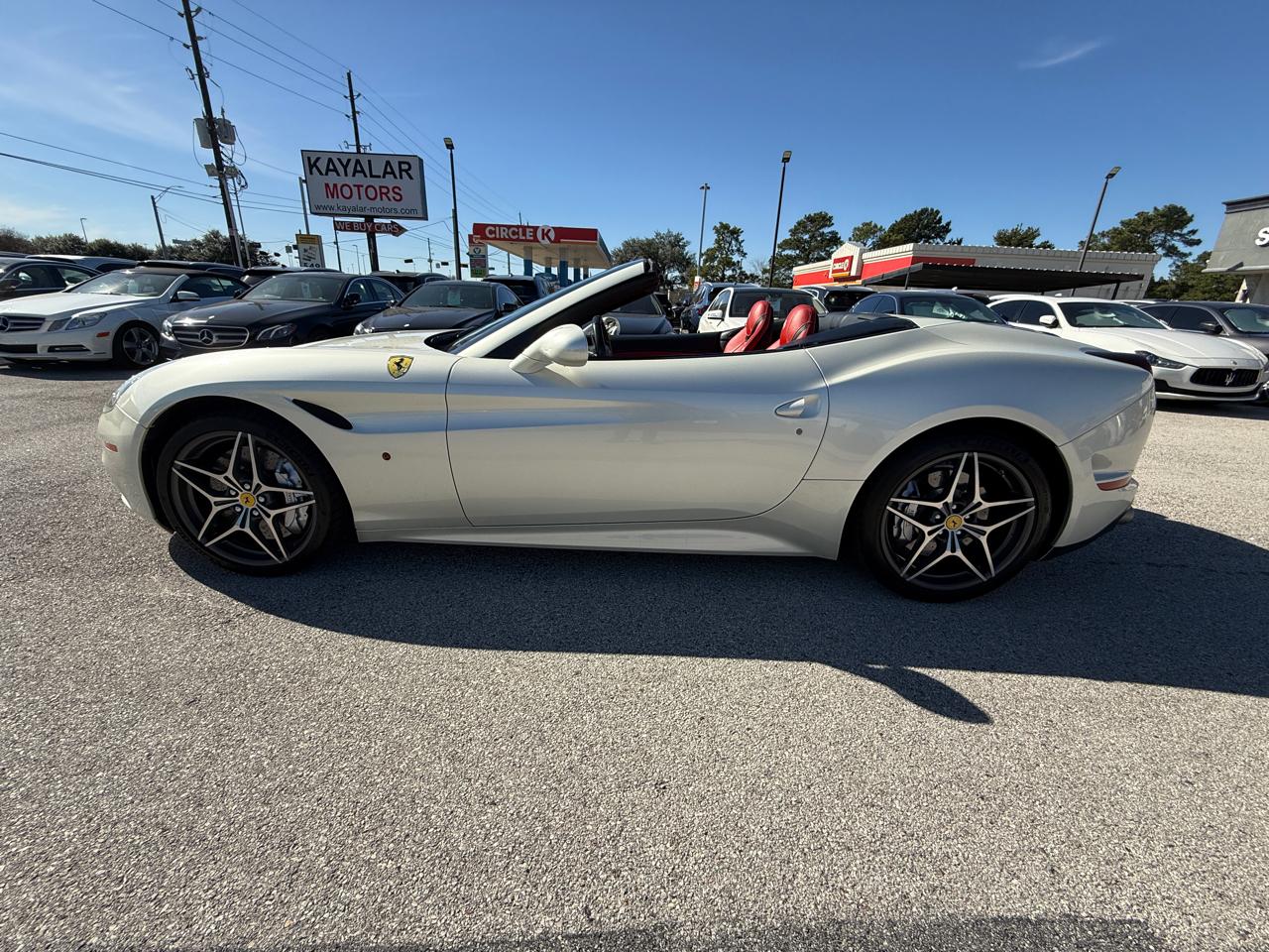 Photo 4 of 2015 Ferrari California T Convertible T for sale in Houston, TX