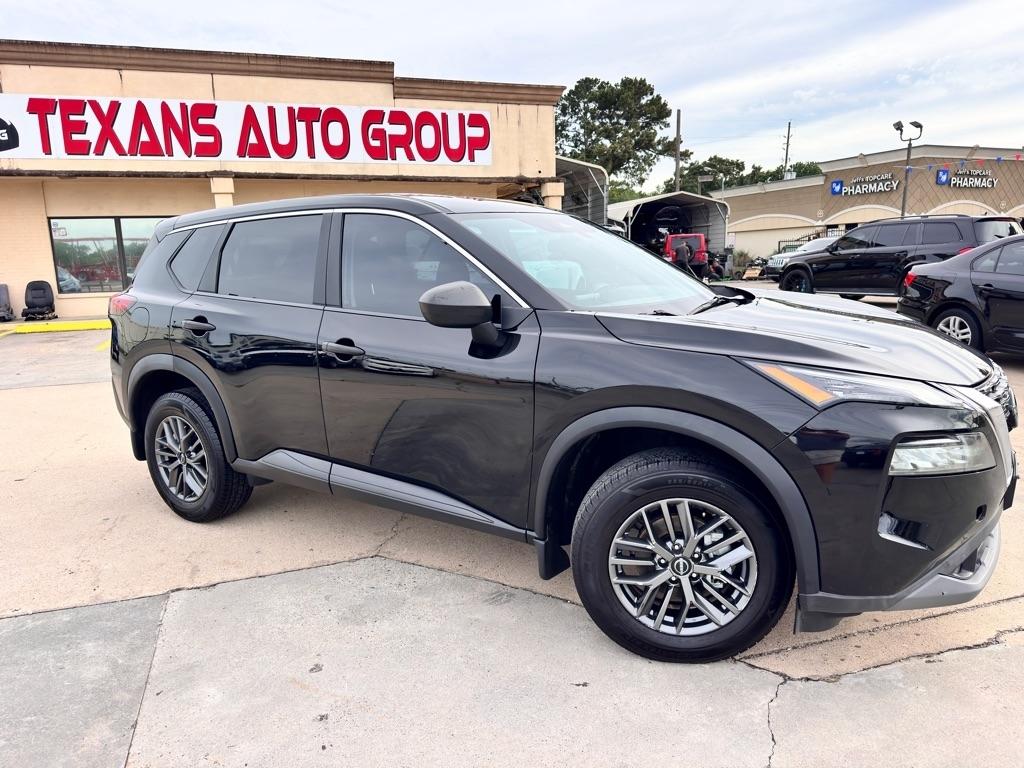 Photo 5 of 2023 Nissan Rogue S for sale in Spring, TX