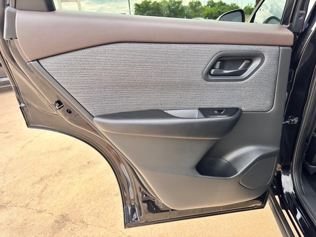 Photo 31 of 2023 Nissan Rogue S for sale in Spring, TX