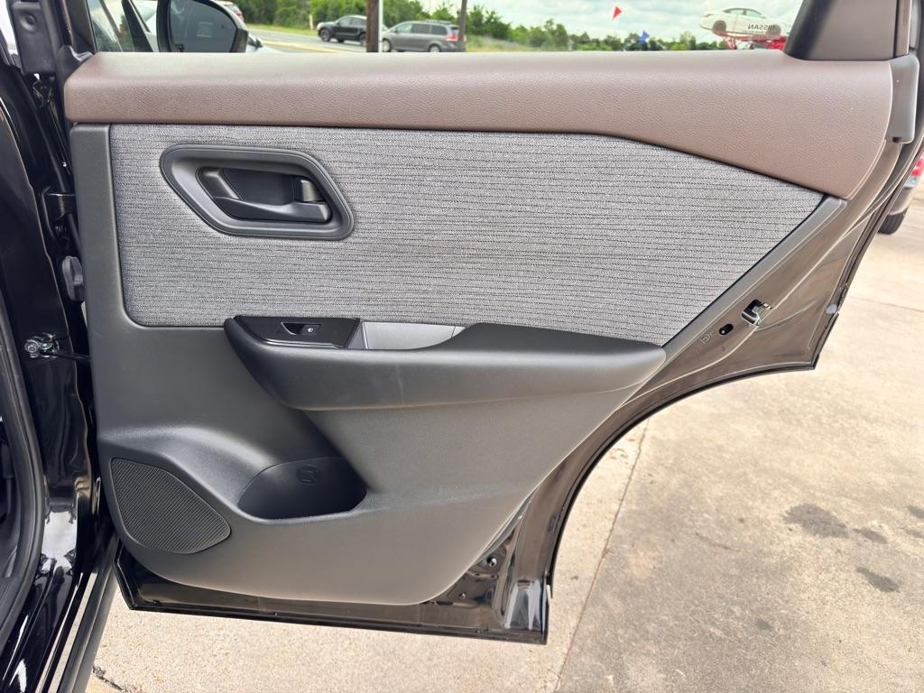 Photo 37 of 2023 Nissan Rogue S for sale in Spring, TX