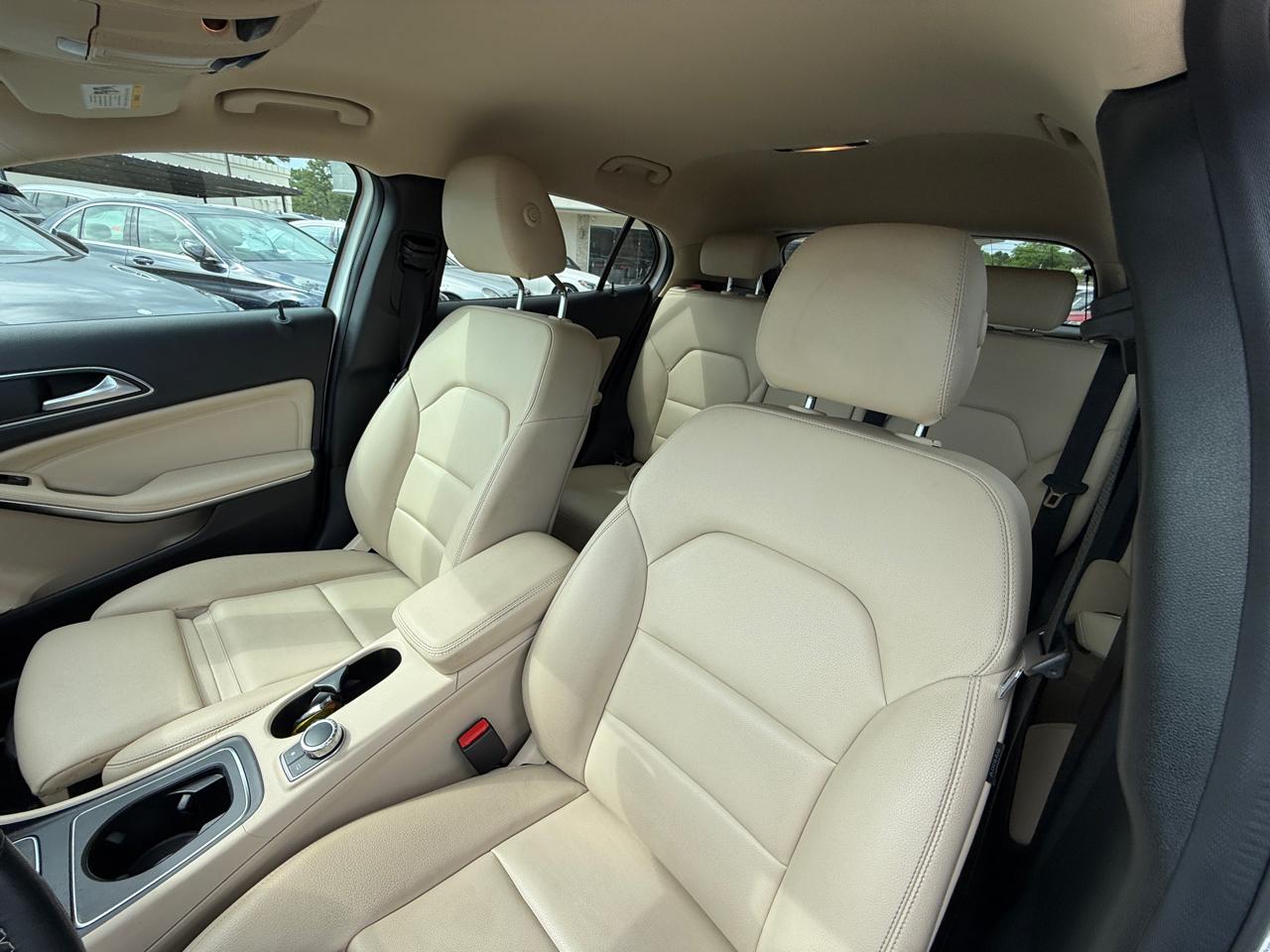Photo 19 of 2019 Mercedes-Benz Gla-Class Gla250 for sale in Houston, TX