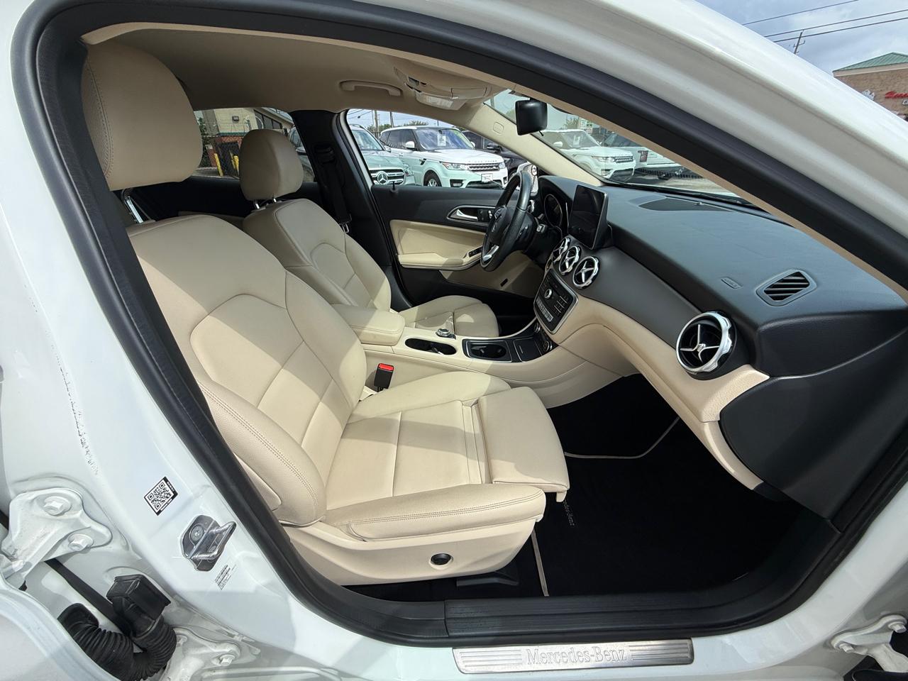 Photo 27 of 2019 Mercedes-Benz Gla-Class Gla250 for sale in Houston, TX