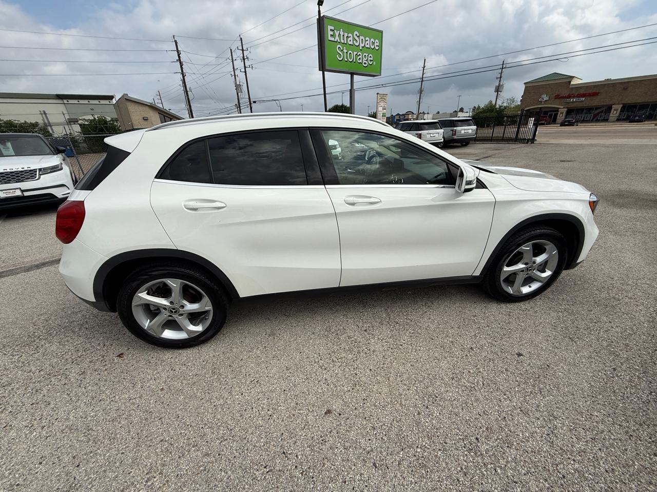 Photo 14 of 2019 Mercedes-Benz Gla-Class Gla250 for sale in Houston, TX