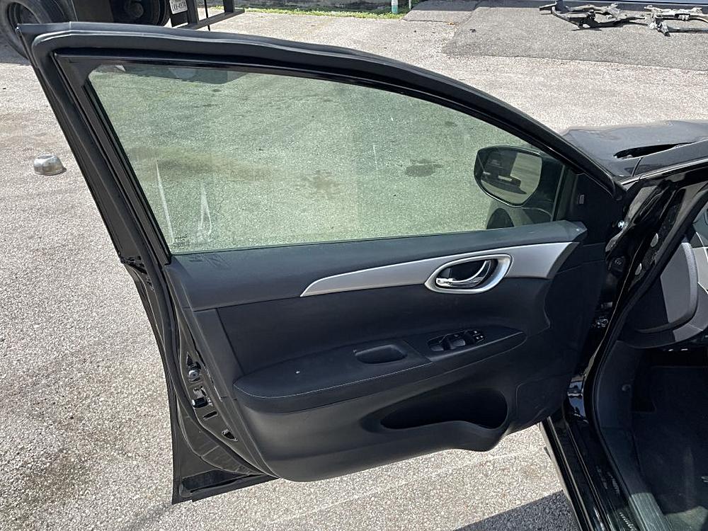 Photo 7 of 2019 Nissan Sentra S for sale in Cypress, TX