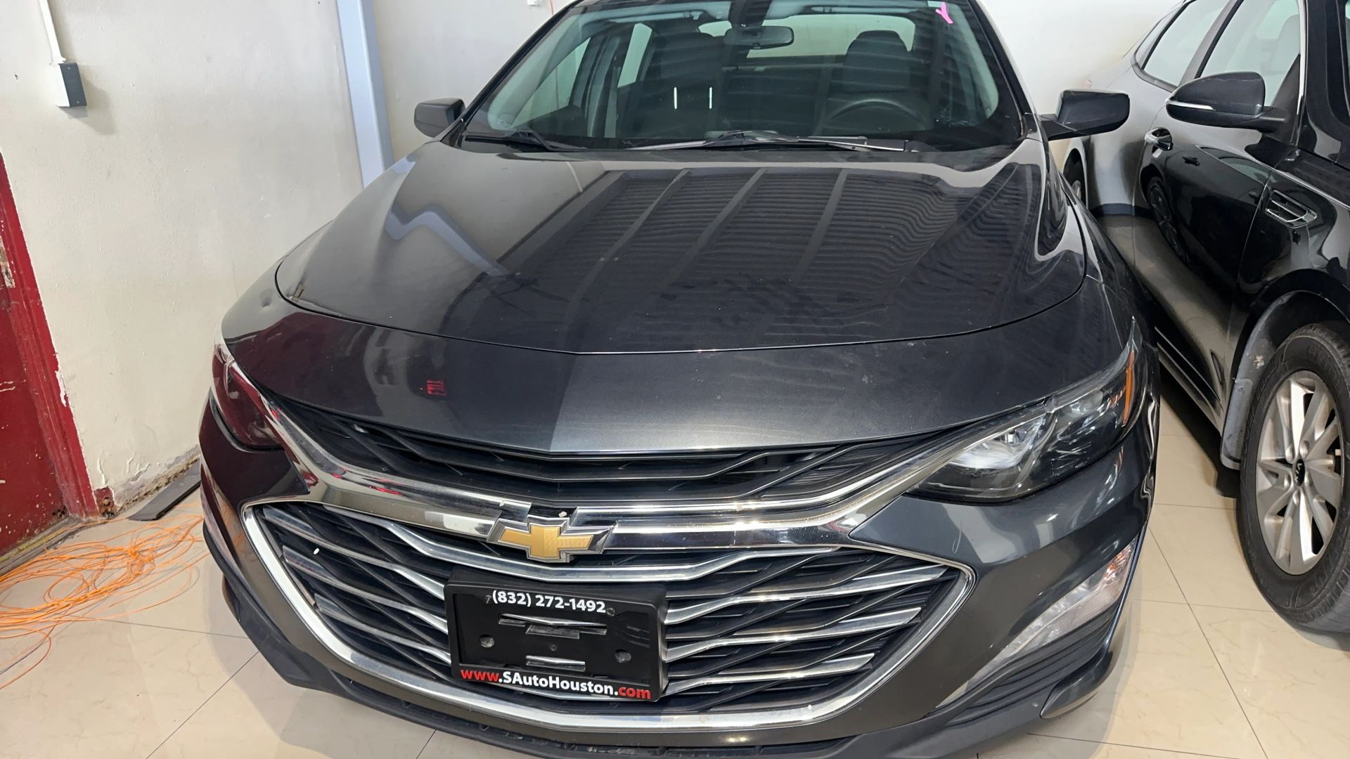 Photo 4 of 2019 Chevrolet Malibu LT Sedan 4D for sale in Houston, TX