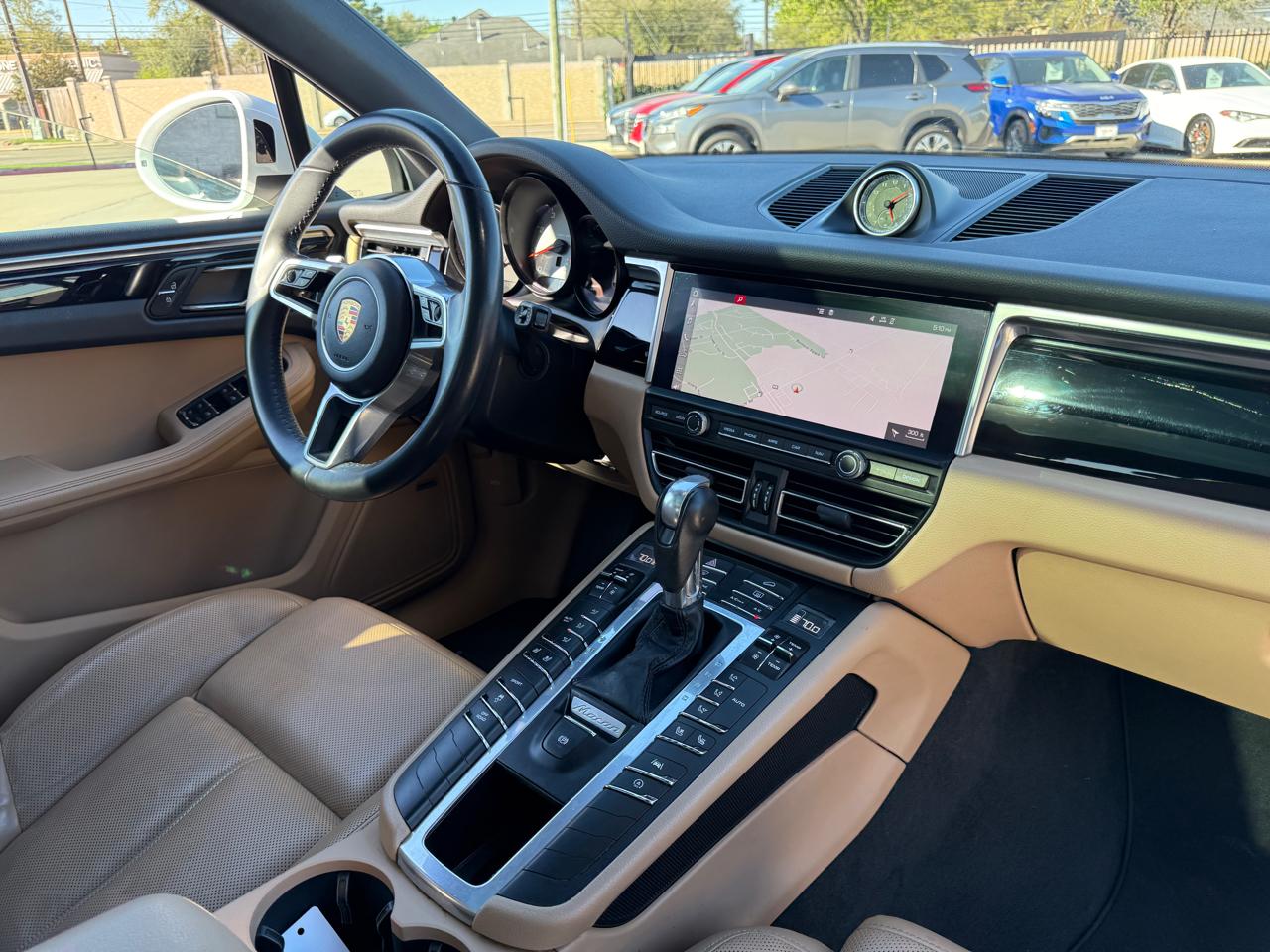 Photo 26 of 2019 Porsche Macan Type for sale in Houston, TX
