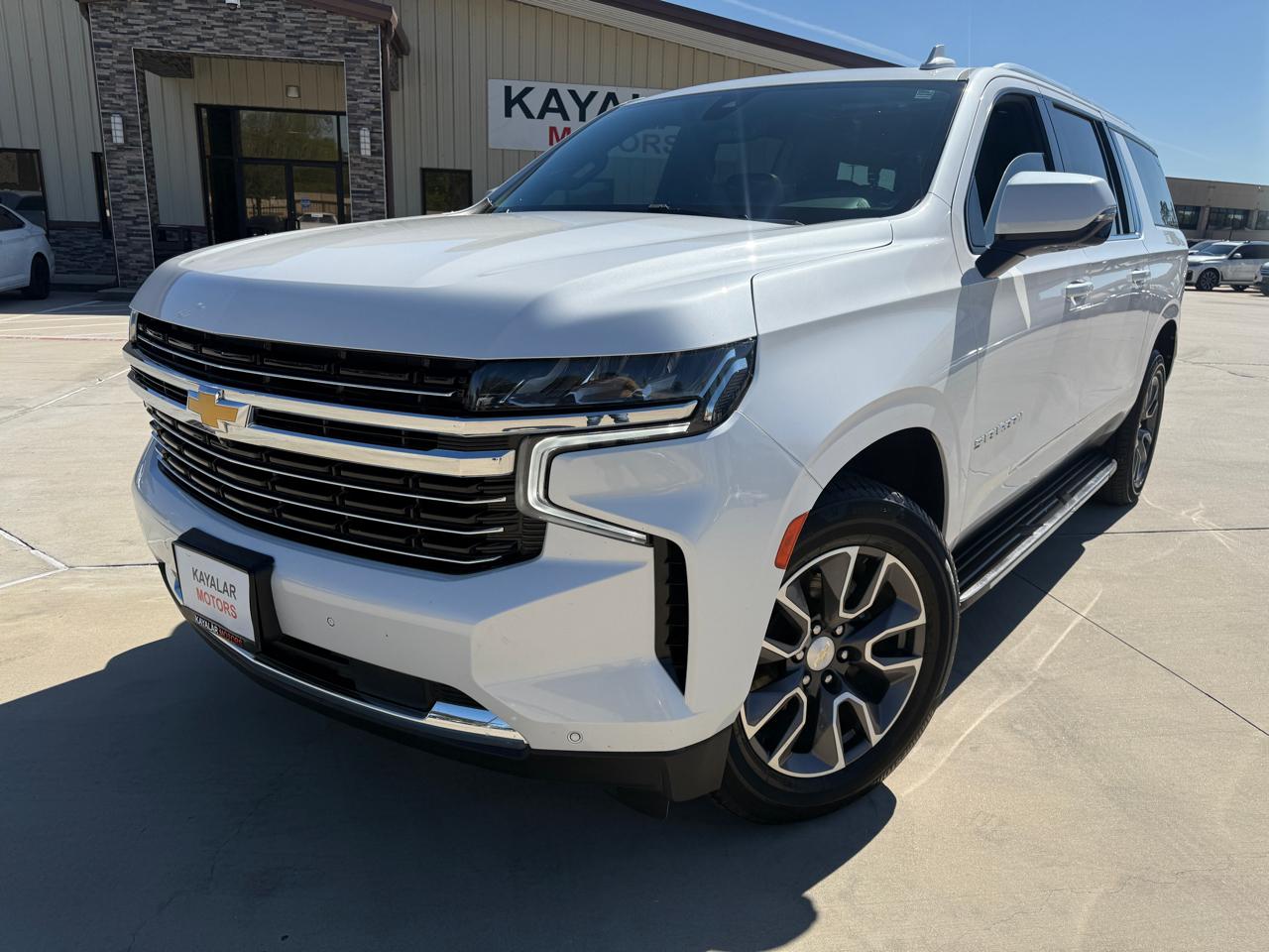 Photo 2 of 2021 Chevrolet Suburban LT for sale in Houston, TX