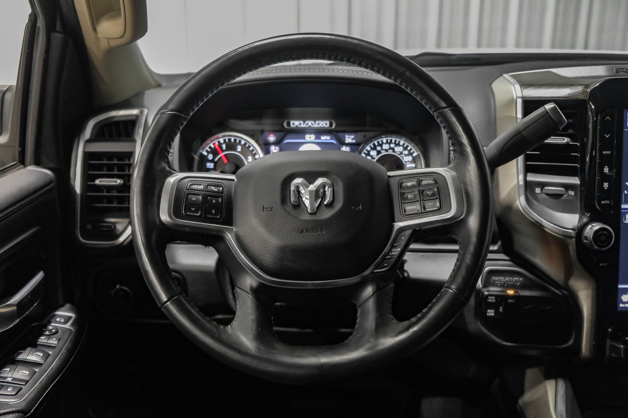 Photo 31 of 2020 Ram 3500 Laramie for sale in Katy, TX