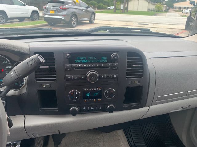 Photo 8 of 2012 Chevrolet Silverado for sale in Cypress, TX