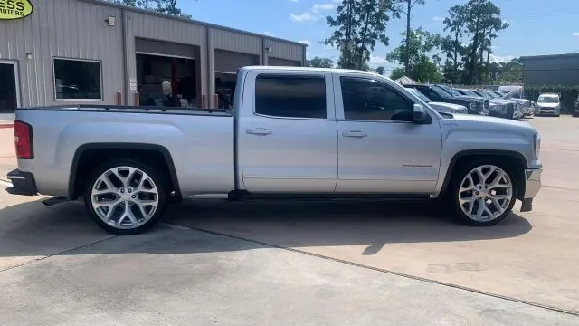 Photo 11 of 2018 GMC Sierra for sale in Cypress, TX