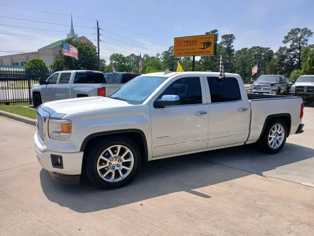 Photo 19 of 2018 GMC Sierra for sale in Cypress, TX