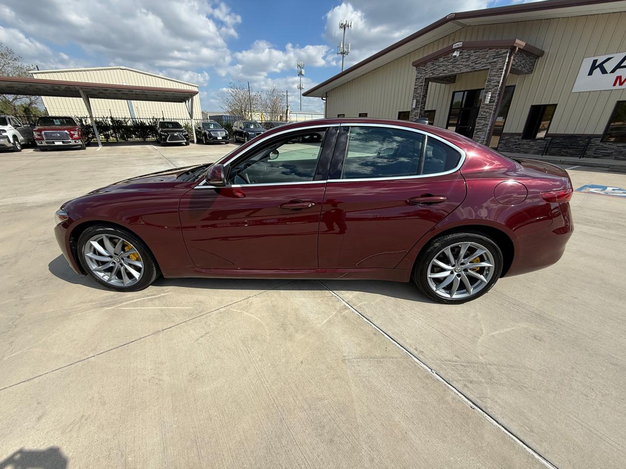 Photo 3 of 2019 Alfa Romeo Giulia (952) Giulia for sale in Houston, TX