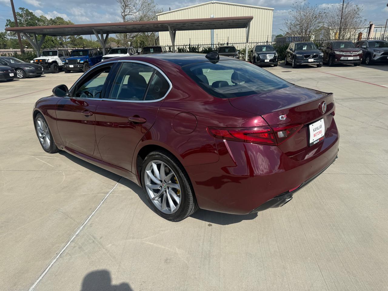Photo 4 of 2019 Alfa Romeo Giulia (952) Giulia for sale in Houston, TX