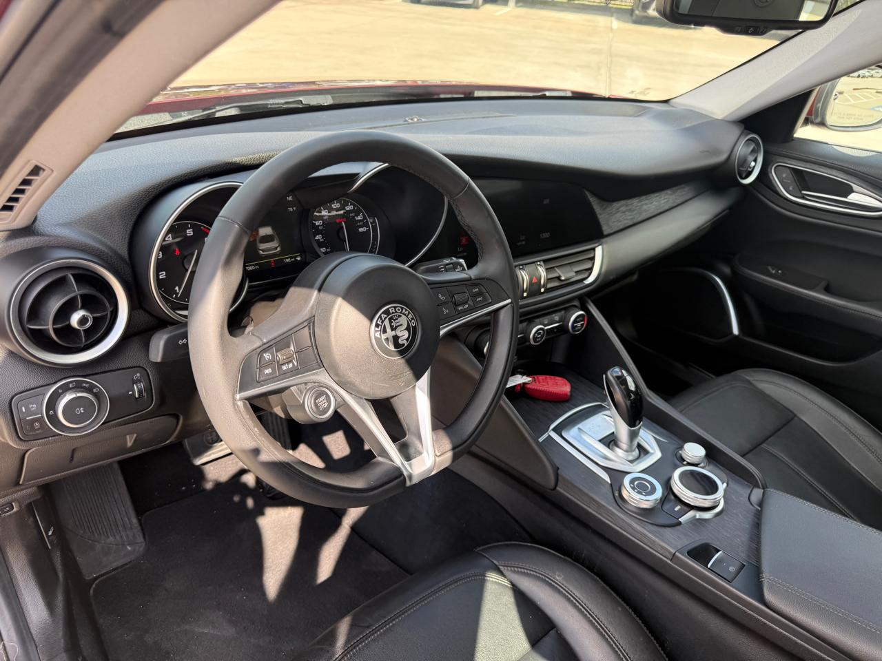Photo 8 of 2019 Alfa Romeo Giulia (952) Giulia for sale in Houston, TX
