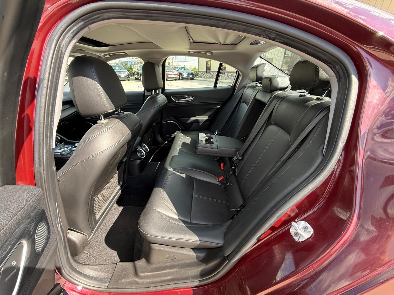 Photo 11 of 2019 Alfa Romeo Giulia (952) Giulia for sale in Houston, TX