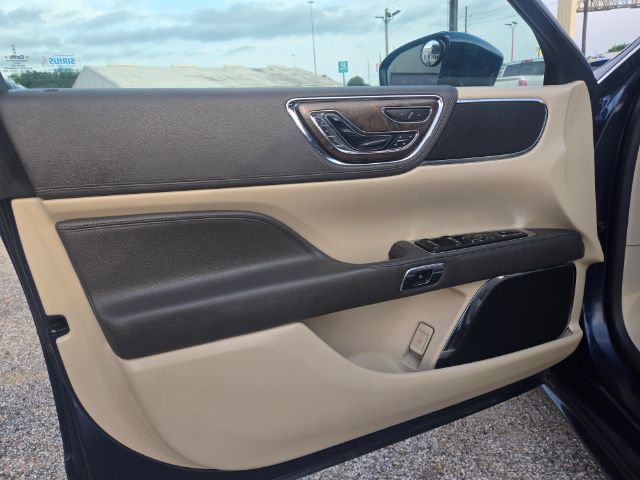 Photo 12 of 2017 Lincoln Continental Reserve for sale in Houston, TX