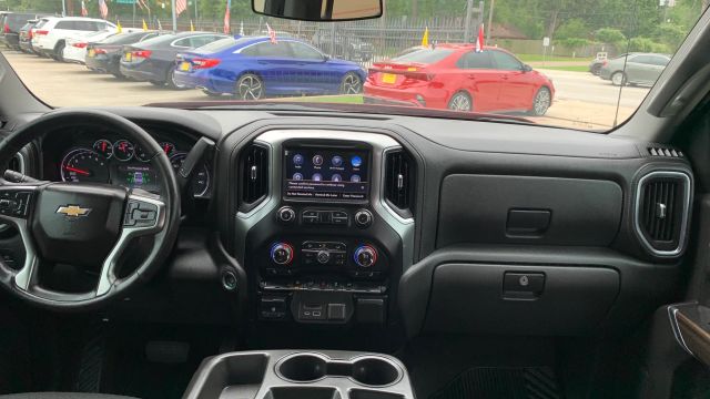 Photo 4 of 2021 Chevrolet Silverado LT for sale in Cypress, TX