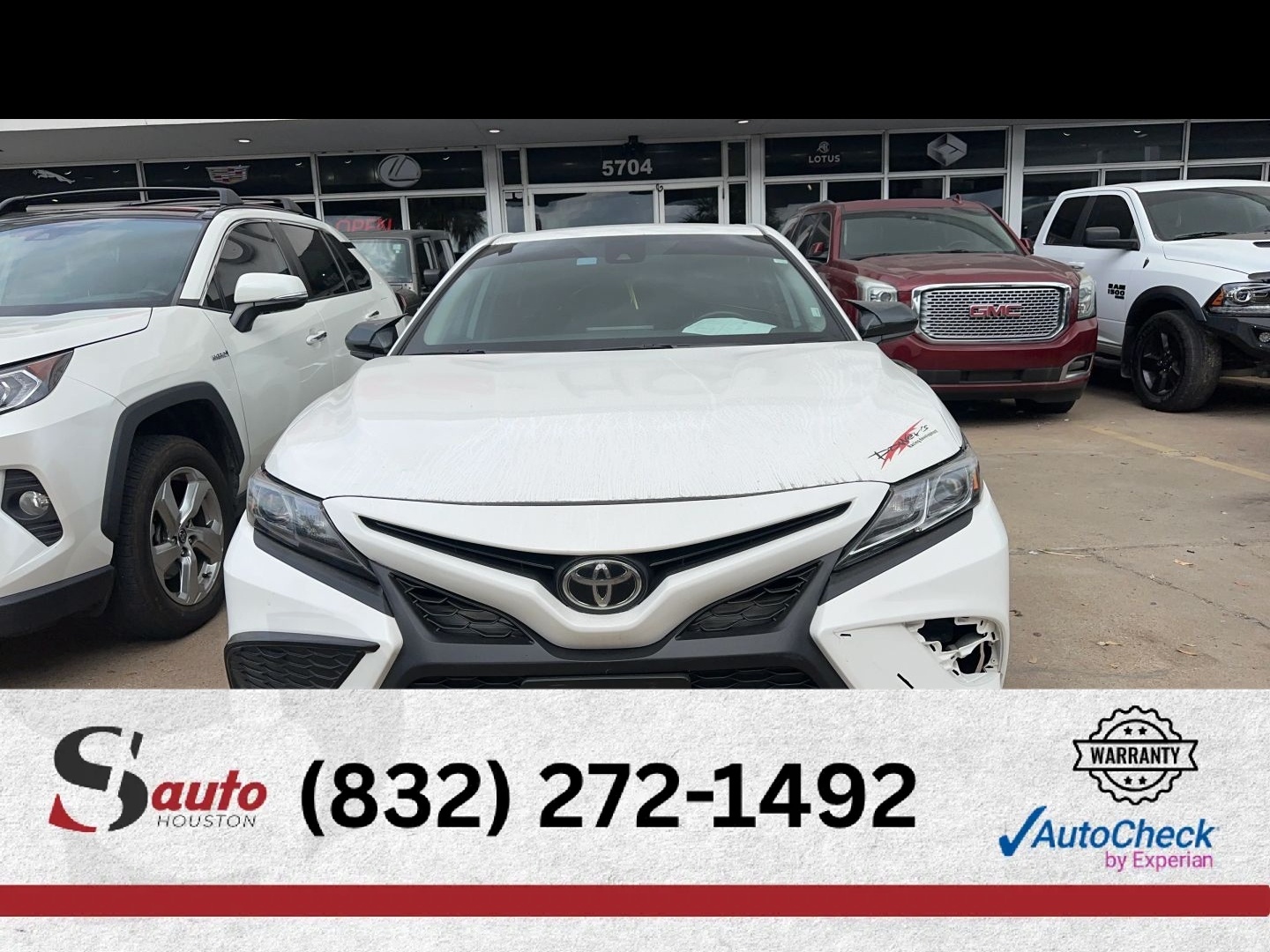 Photo 2 of 2021 Toyota Camry SE for sale in Houston, TX