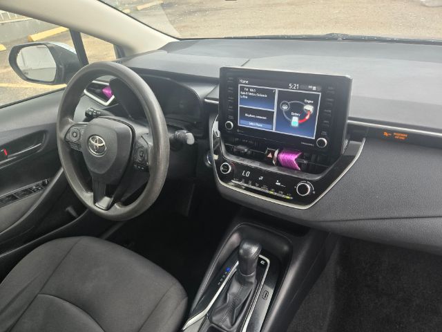 Photo 4 of 2022 Toyota Corolla LE for sale in Houston, TX