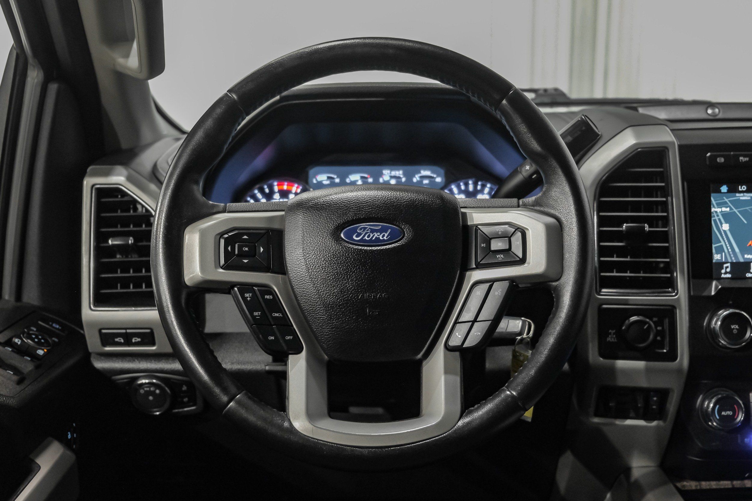 Photo 15 of 2019 Ford F-350 Super for sale in Katy, TX